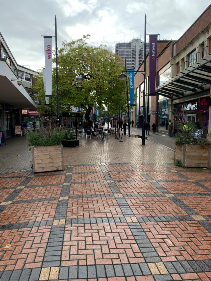 Luxury Panoramic Balcony Swindon Central Exterior foto