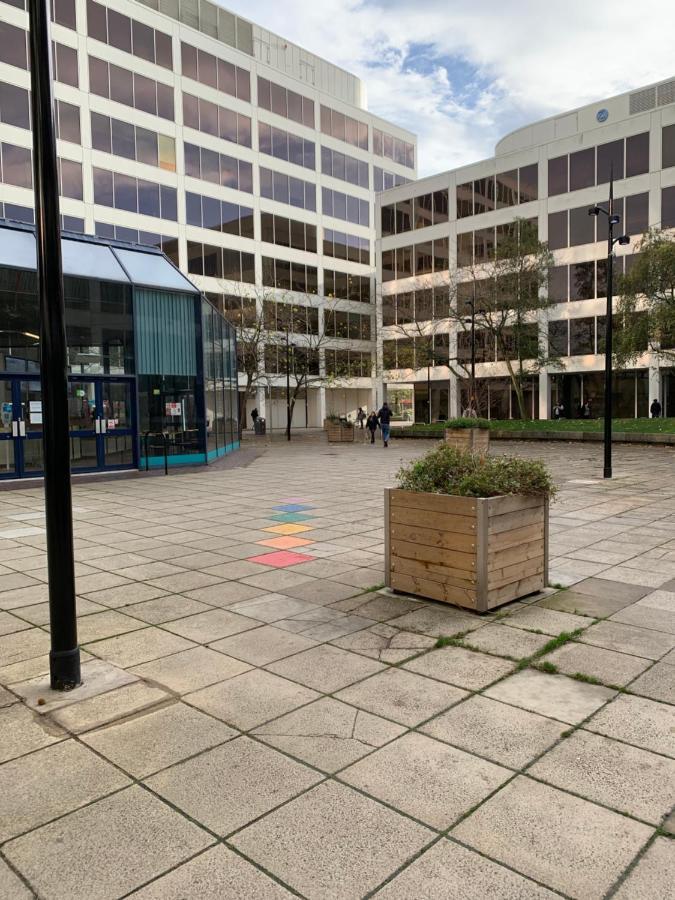 Luxury Panoramic Balcony Swindon Central Exterior foto